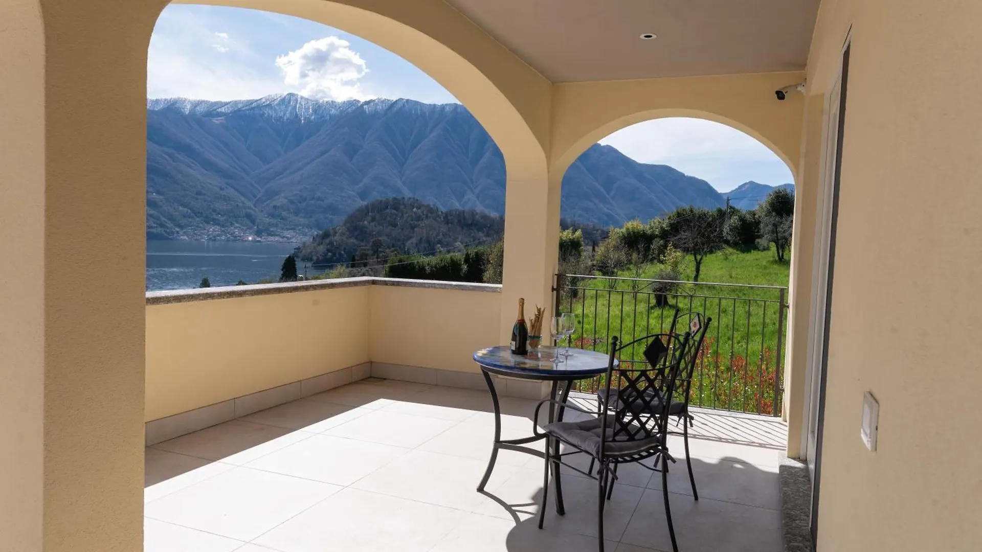 Villa Incanto Mezzegra 0*,